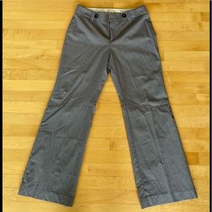 Banana Republic women’s Grey and White Stripped Pants Stretch 8P